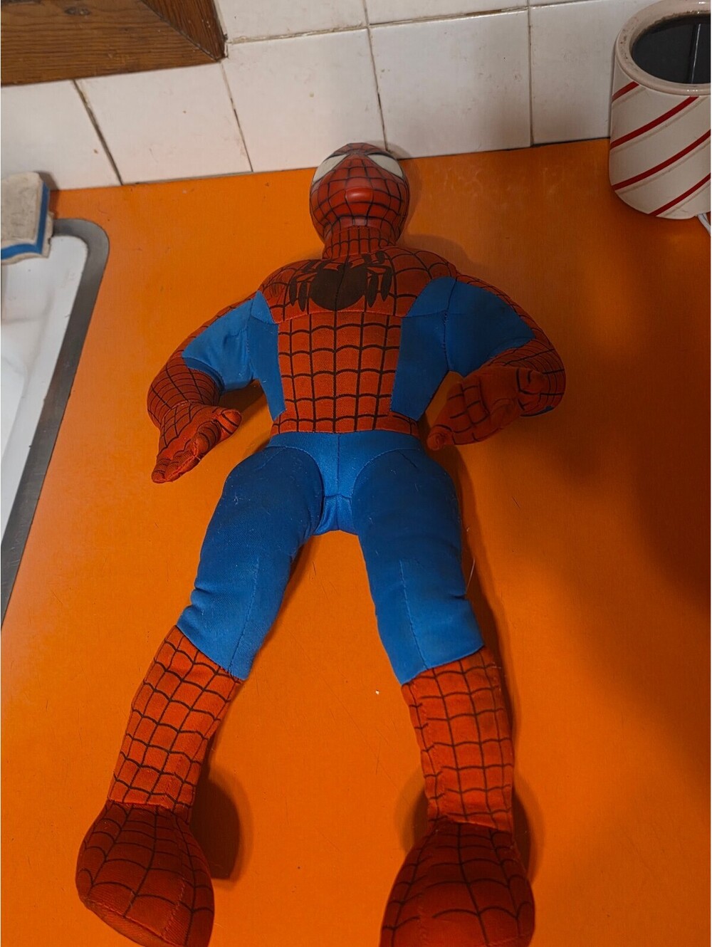Spiderman Soft Toy Talks And Eyes Light Up 2003